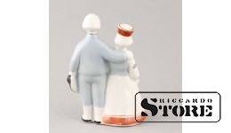 статуэтка, На прогулке, фарфор, Рига , Рижская фарфоровая фабрика, 50-Е ГОДЫ , 11.0 см