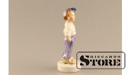 Статуэтка, Футболист , фарфор, Рига , Рижская фарфоровая фабрика, автор модели - Зина Улсте, 50-е годы , 11.8 см.