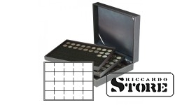 NERA XL dėžė su 3 įdėklais ir juodai samte aptrauktomis lentynomis 60 monetų rėmelių 50x50 mm / CARRÉE monetų kapsulių / OCTO monetų kapsulių talpinimui