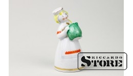 Статуэтка, Девочка с крынкой, фарфор, Рига , Рижская фарфоровая фабрика, 50-е годы ,7.5 СМ