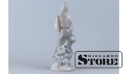 Статуэтка, Байбиня, фарфор, Рига, Рижская фарфоровая фабрика, автор модели - Римма Панцеховская, 1950 г., 21.5 см - 1-ЫЙ СОРТ