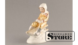 Статуэтка, С горки, фарфор, Рига, Рижская фарфоровая фабрика, автор модели - Зина Улсте, 60-е годы, 12 см
