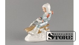 Статуэтка, С горки, фарфор, Рига, Рижская фарфоровая фабрика, автор модели - Зина Улсте, 60-е годы, 12 см