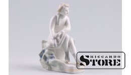 Статуэтка, На катке, фарфор, Рига , Рижская фарфоровая фабрика, автор модели - Оксана Жникруп, 60-е годы , 14.5 см