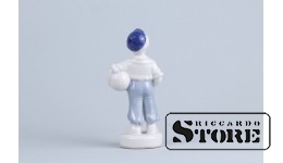 Статуэтка, Футболист , фарфор, Рига , Рижская фарфоровая фабрика, автор модели - Зина Улсте, 50-е годы , 11.8 см.