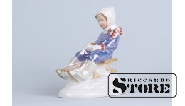 Статуэтка, С горки, фарфор, Рига, Рижская фарфоровая фабрика, автор модели - Зина Улсте, 50-е годы, 12 см
