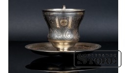 Серебряная чашка с блюдцем 193 г, 84 проба