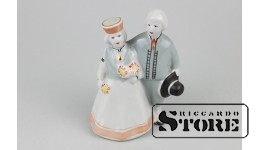 Статуэтка "На прогулке", Рига, Рижская фарфоро-фаянсовая фабрика, 60-е годы, первый сорт , 10 cm ,  CSA409