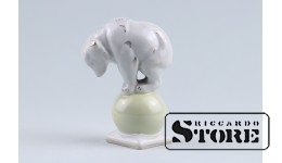 статуэтка,Медведь на шаре, Рига , Рижская фарфоровая фабрика, 50-е годы , 11 см,