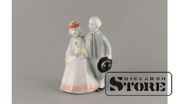 статуэтка, На прогулке, фарфор, Рига , Рижская фарфоровая фабрика, 50-Е ГОДЫ , 11.0 см