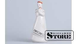 Статуэтка, Девушка с розой, фарфор, Рига, Рижская фарфоровая фабрика, автор модели - Римма Панцеховская, 50-Е ГОДЫ г. 15 см.