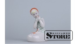 СТАТУЭТКА, Ягодка, ФАРФОР,  МИНСК , 13,2 см