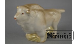 Статуэтка, Зубр , Фарфор , Рига , Рижская фарфоровая фабрика, 60-е годы , 9.5 - 13 см.