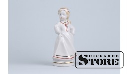 Статуэтка, Народный танец, Рига , Рижская фарфоровая фабрика, 50-е годы , 13 см