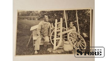 Столяр со своими работами. Довоенная Латвия