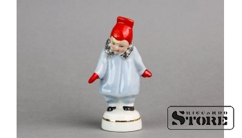 Статуэтка Малыш, фарфор, Рига, Рижский фарфоровый завод, автор Римма Панцеховская, 1956 год, высота 9,5см