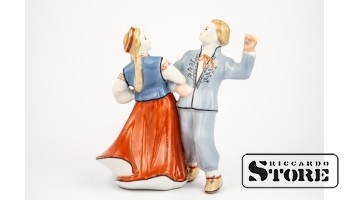 Статуэтка, Народный танец, фарфор, Рига ,Рижская фарфоровая фабрика, автор модели - Илга Ванага, 50-е годы , 13.5 см, 1-ЫЙ СОРТ