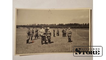 Довоенная Латвийская армия на учениях.