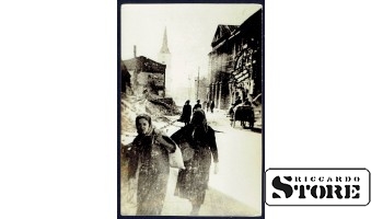 Старинная открытка времён Ульманиса На улицах Валки