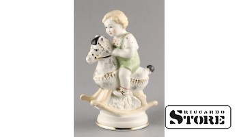 Figūriņa, Zēns uz zirga, porcelāns, Rīga, Rīgas porcelāna rūpnīca, 1950tie gadi, 16 cm, 1. šķira