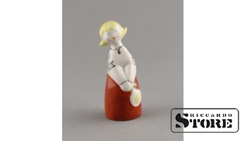 figūriņa meitene ar kumelīti. Rīgas porcelāna fabrika, modelis - Aina Mellupe, 1970tie gadi, 7,7 cm
