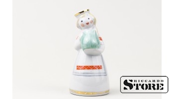 Статуэтка, Девочка с крынкой, фарфор, Рига , Рижская фарфоровая фабрика, 50-е годы ,7.5 СМ