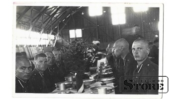 Старинная открытка "Солдаты в столовой" Латвия 1936 г.
