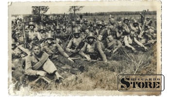 Старинная открытка "Солдаты. 1930"