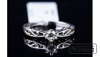 Кольцо С Бриллиантом(2,75г) , Золото , 750 проба , (0,29 ct) , Размер 3,9 -4,00 mm