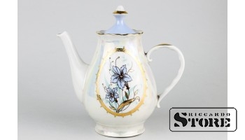 Кофейник из сервиза "Вакарс", фарфор, Рига, Рижский фарфоровый завод, автор Таисия Полуйкевич, 1979-1989 год CSA792