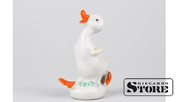 Статуэтка Утёнок, Фарфор, Рига, Рижская фарфоро-фаянсовая фабрика, 50-е годы, высота 8,2см, Первый сорт CSA148